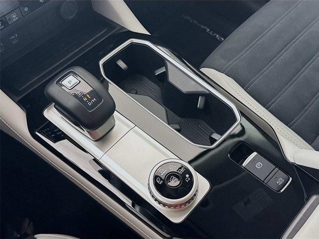 used 2025 Mitsubishi Outlander car, priced at $26,500