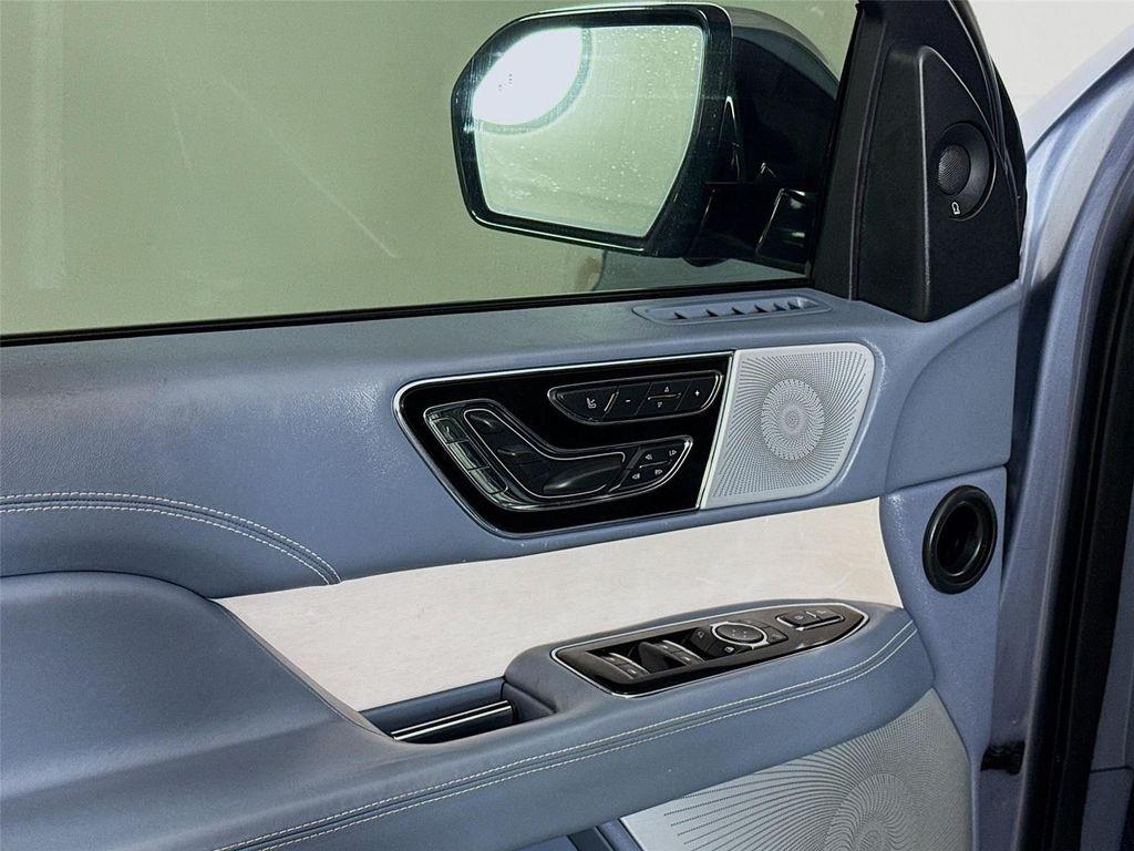 used 2020 Lincoln Navigator car, priced at $38,897