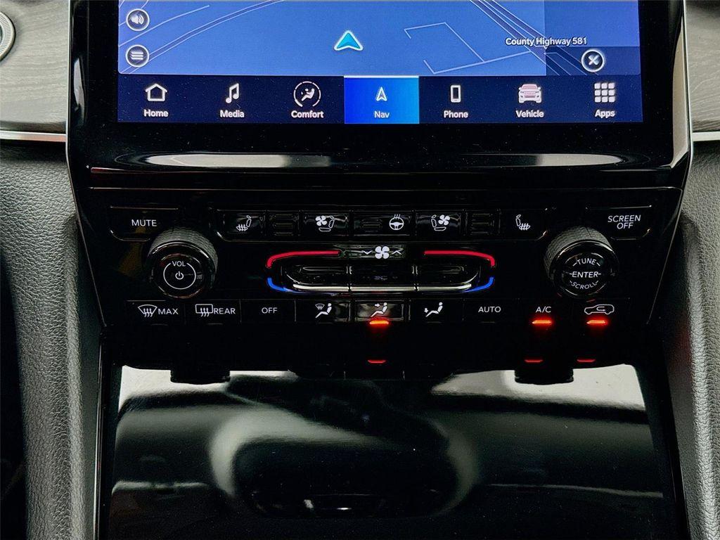 used 2023 Jeep Grand Cherokee car, priced at $23,799