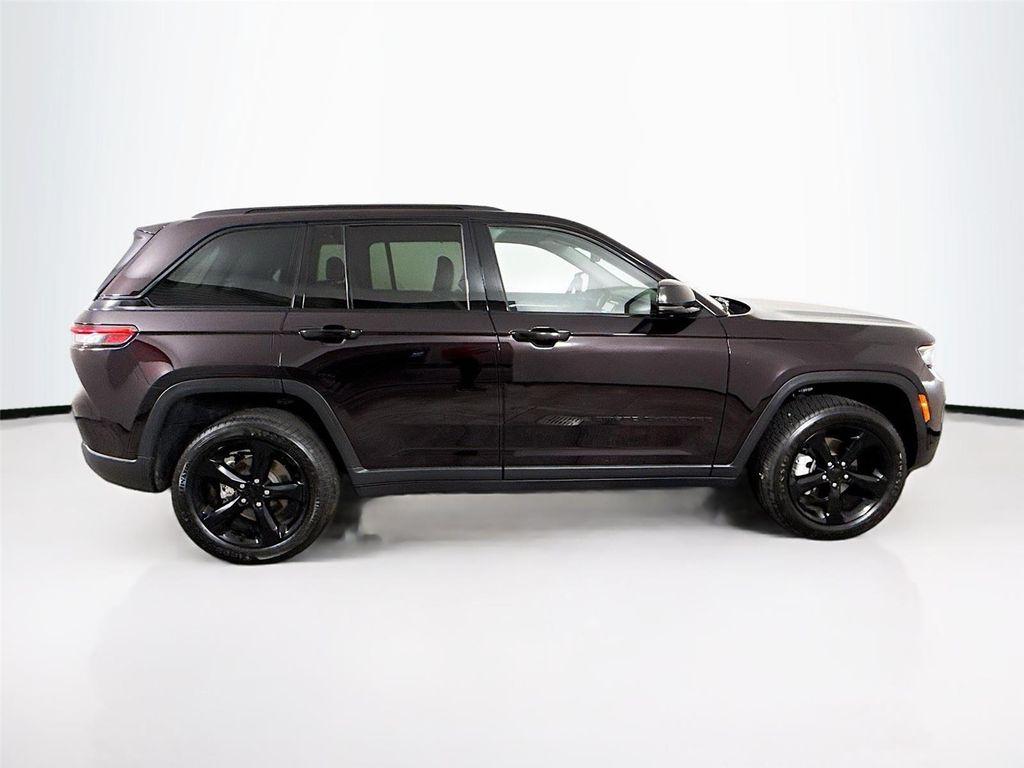 used 2023 Jeep Grand Cherokee car, priced at $23,799