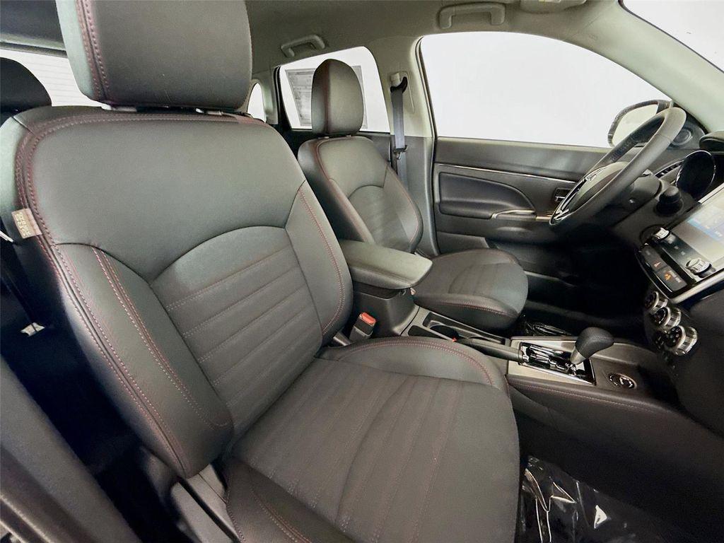 new 2026 Mitsubishi Outlander car, priced at $42,155