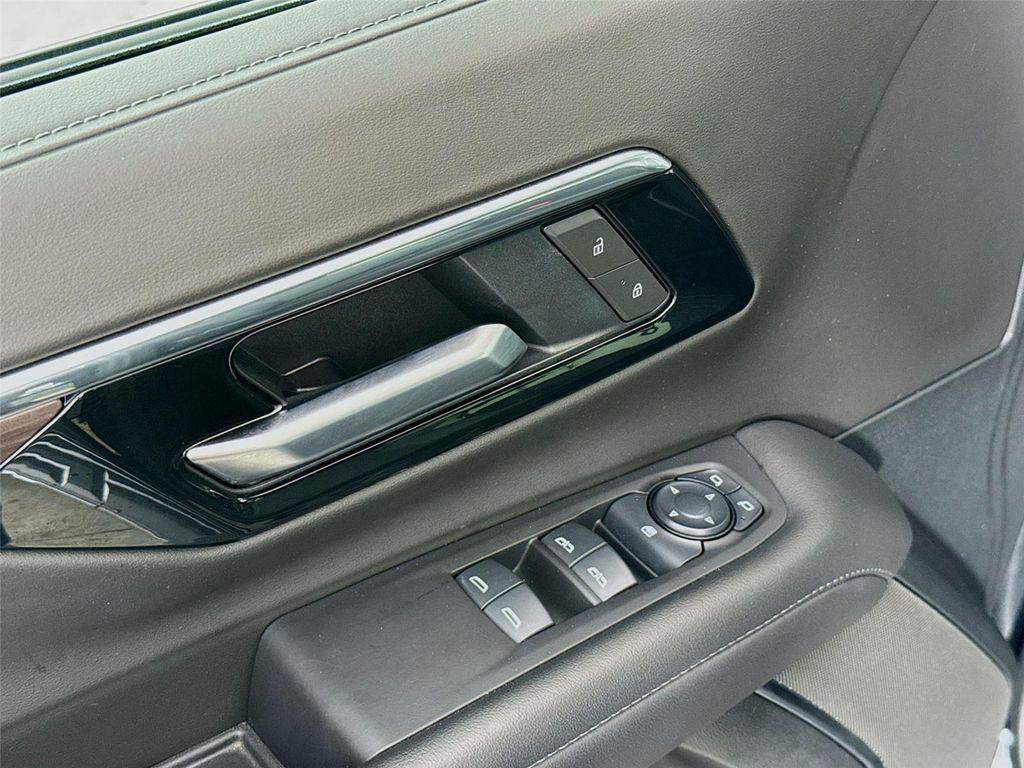 used 2025 Chevrolet Tahoe car, priced at $51,799