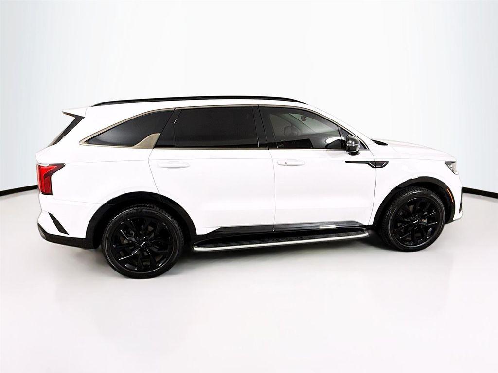 used 2022 Kia Sorento car, priced at $24,700