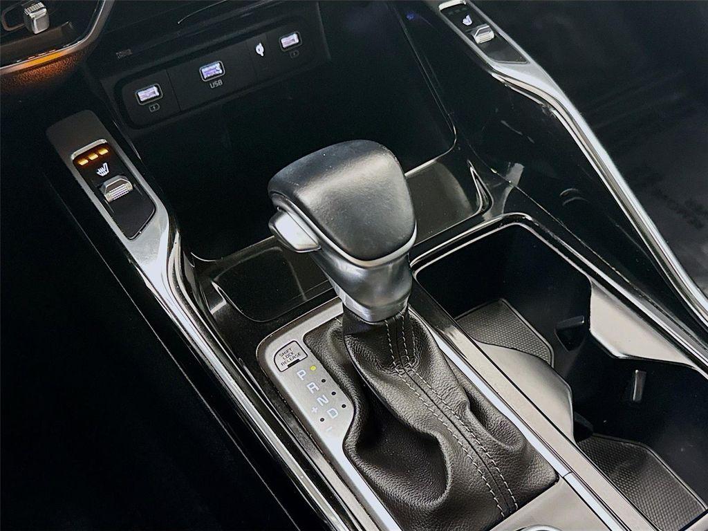 used 2022 Kia Sorento car, priced at $24,700