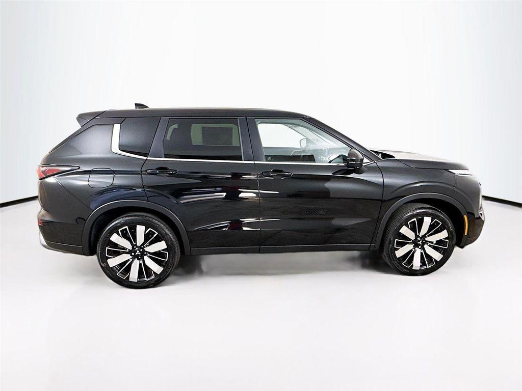 new 2026 Mitsubishi Outlander car, priced at $37,740
