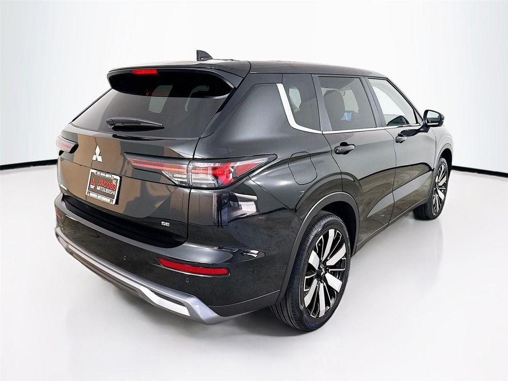 new 2026 Mitsubishi Outlander car, priced at $37,740