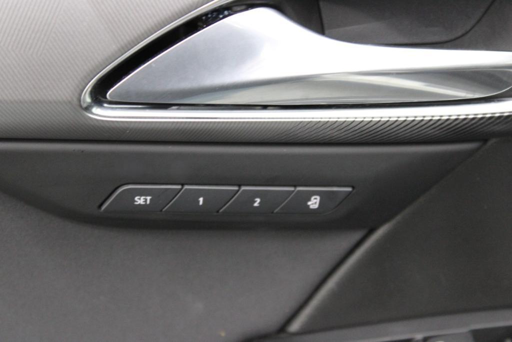 used 2025 Buick Envision car, priced at $30,988