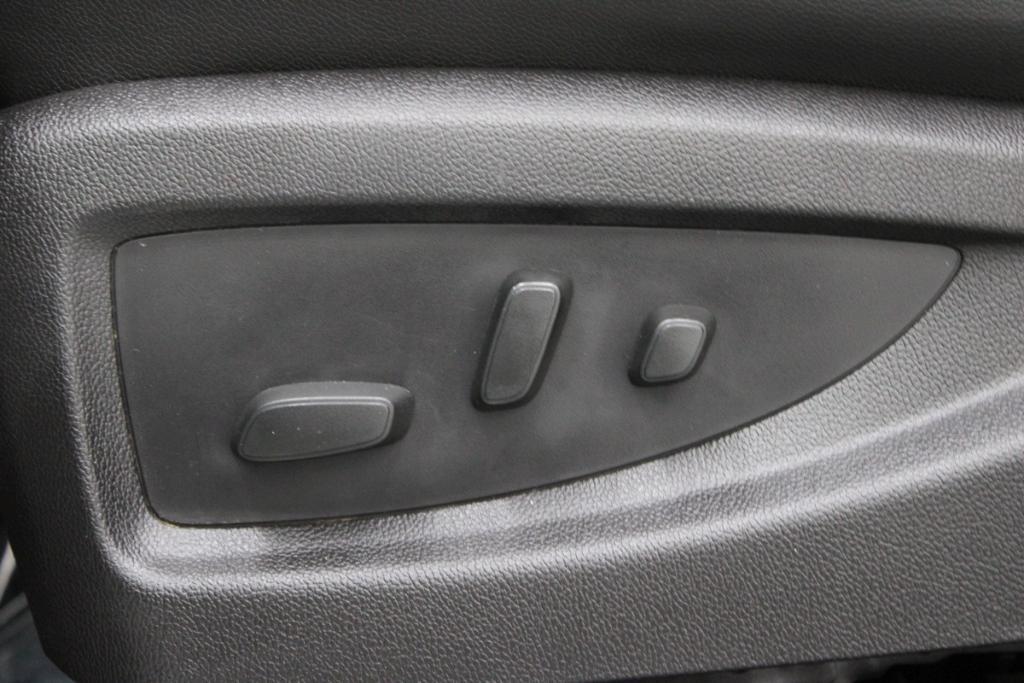 used 2016 Chevrolet Silverado 2500 car, priced at $38,988