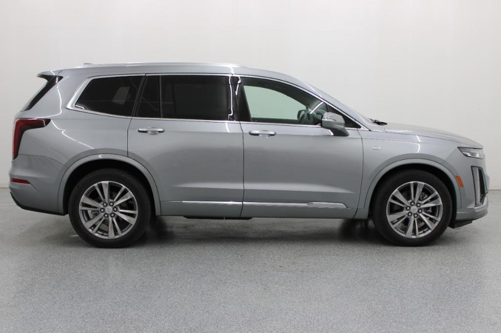 used 2025 Cadillac XT6 car, priced at $39,988