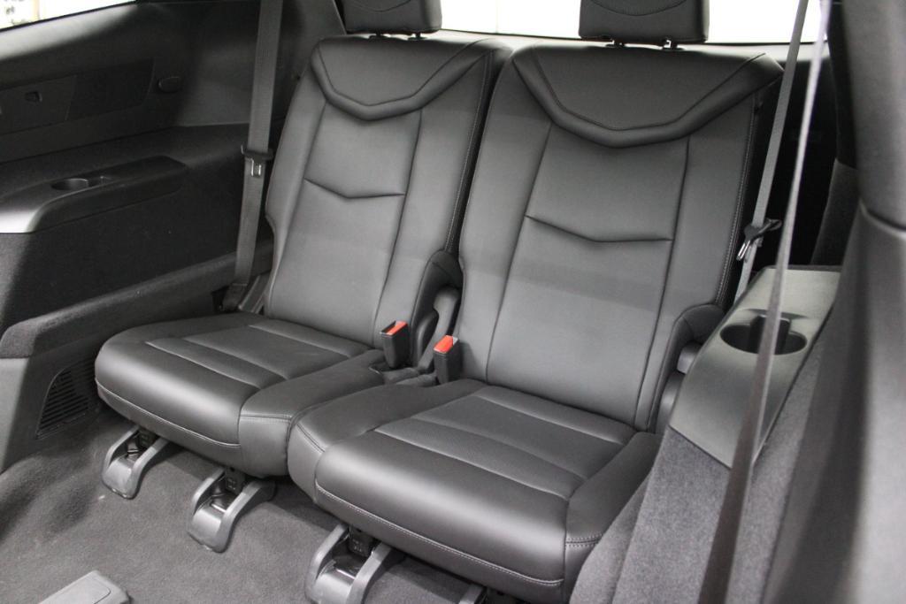 used 2025 Cadillac XT6 car, priced at $39,988