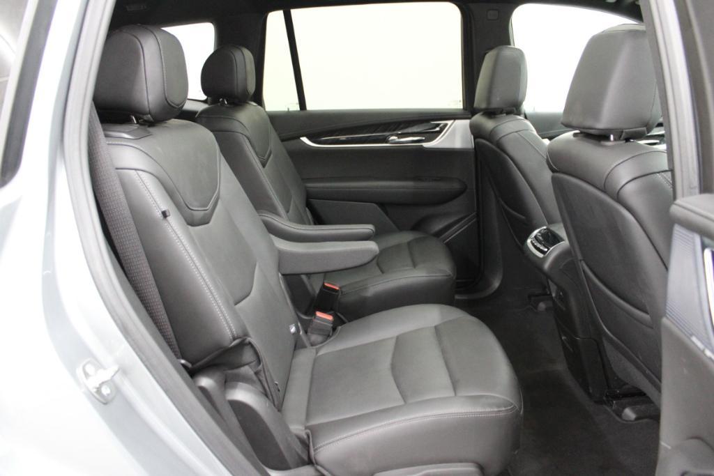 used 2025 Cadillac XT6 car, priced at $39,988