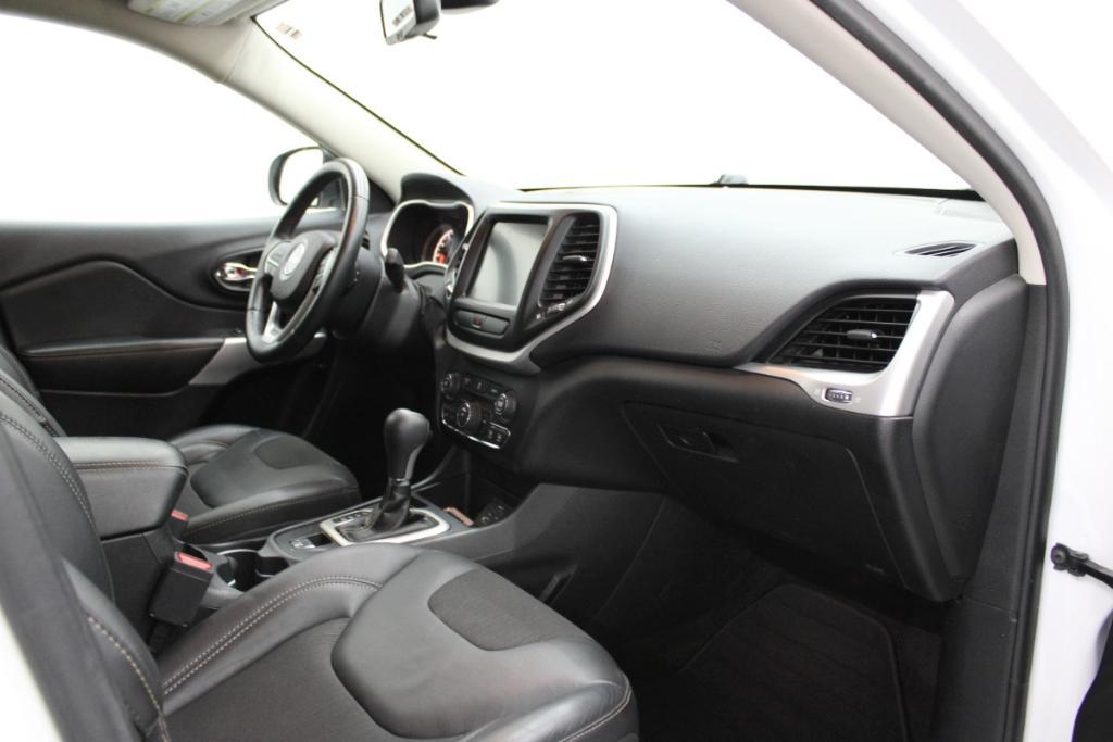 used 2018 Jeep Cherokee car