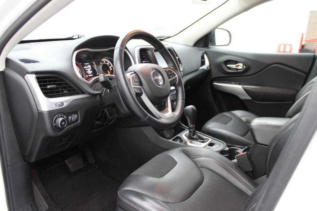 used 2018 Jeep Cherokee car