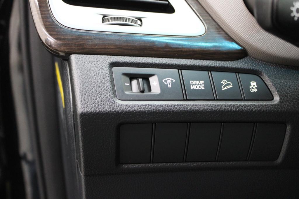 used 2018 Hyundai Santa Fe car, priced at $14,688