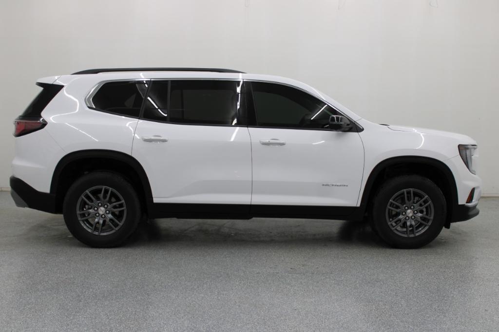 used 2025 GMC Acadia car, priced at $31,988