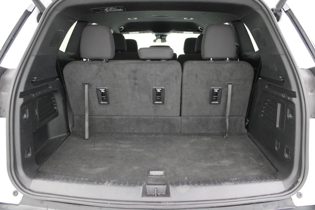 used 2025 GMC Acadia car, priced at $31,988