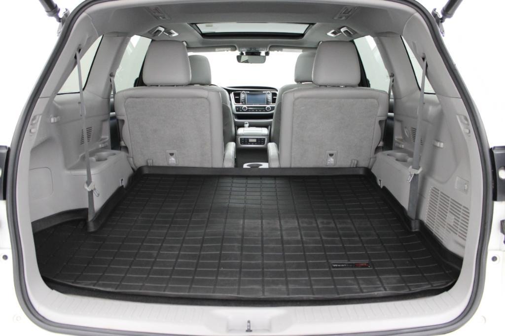 used 2017 Toyota Highlander Hybrid car, priced at $23,988