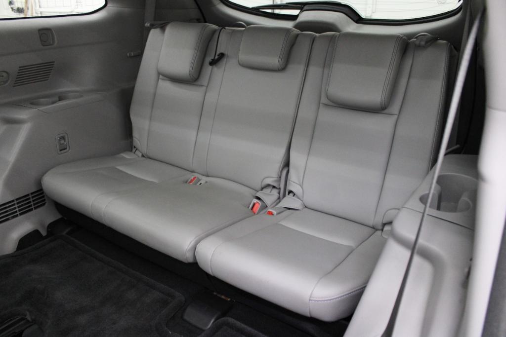 used 2017 Toyota Highlander Hybrid car, priced at $23,988