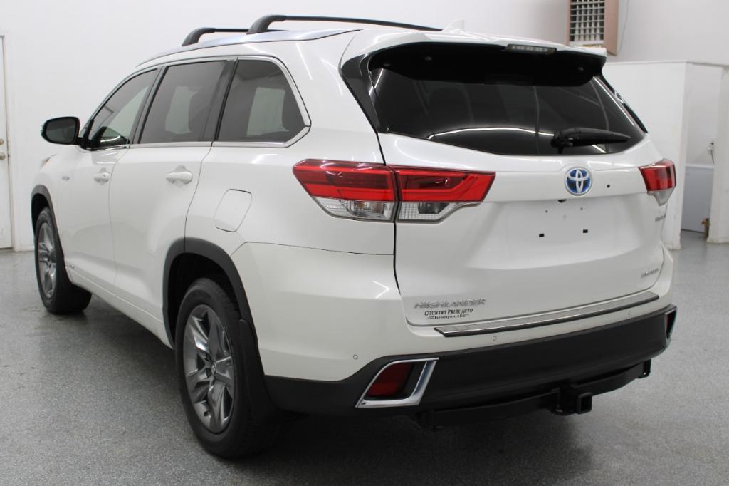 used 2017 Toyota Highlander Hybrid car, priced at $23,988