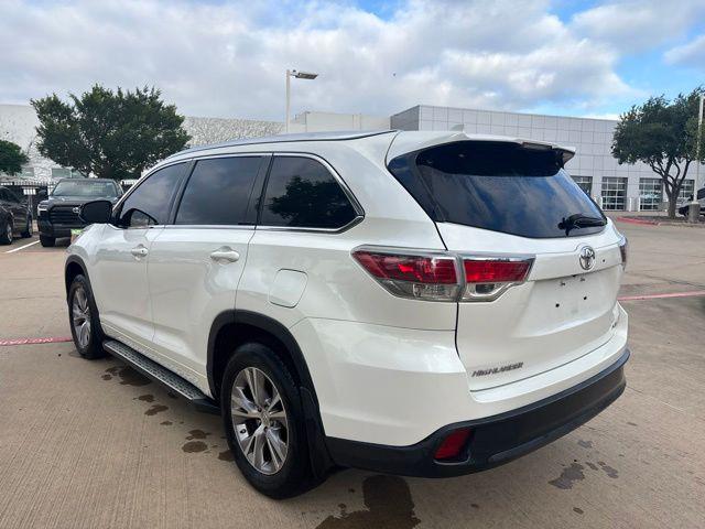 used 2015 Toyota Highlander car, priced at $16,811