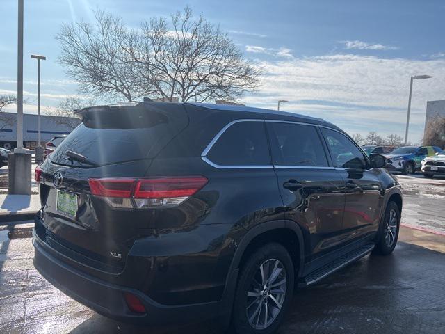 used 2019 Toyota Highlander car, priced at $23,895