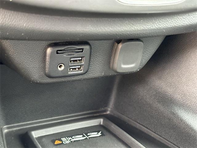 used 2022 Chevrolet Traverse car, priced at $27,499