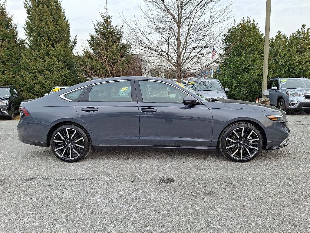 used 2025 Honda Accord Hybrid car, priced at $33,997