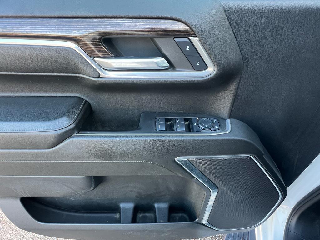 used 2024 GMC Sierra 1500 car, priced at $46,900