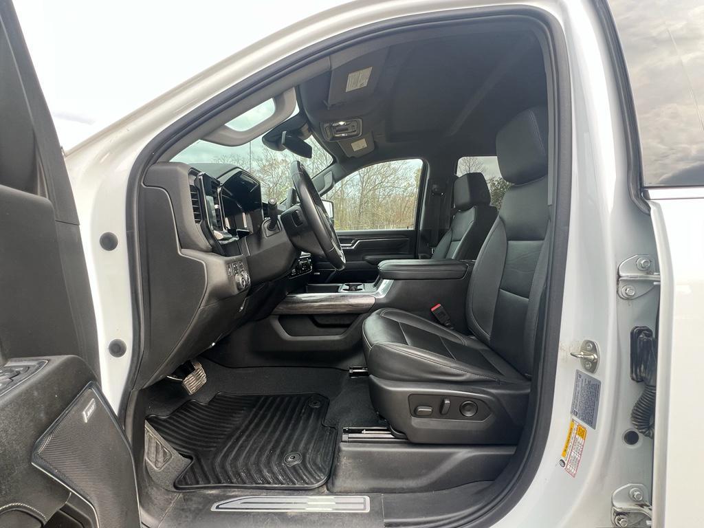 used 2024 Chevrolet Silverado 2500 car, priced at $52,900