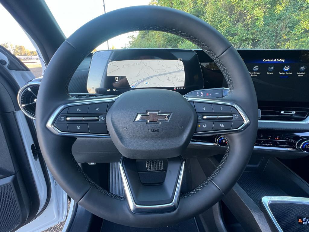 new 2026 Chevrolet Equinox car, priced at $35,125