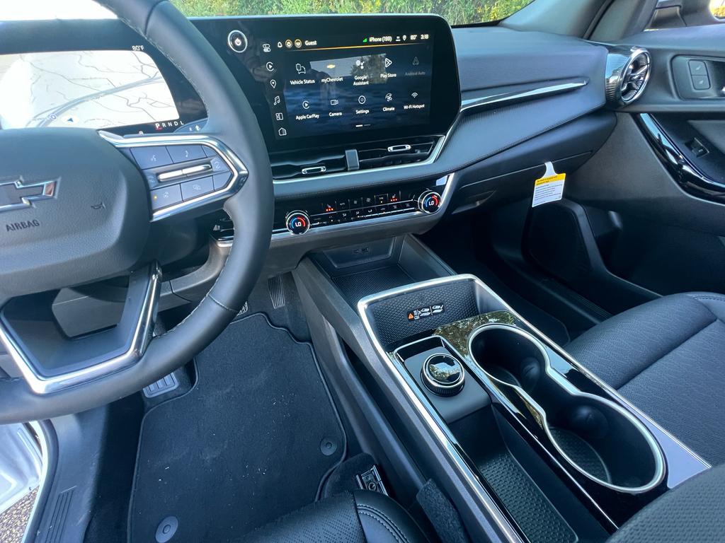 new 2026 Chevrolet Equinox car, priced at $35,125