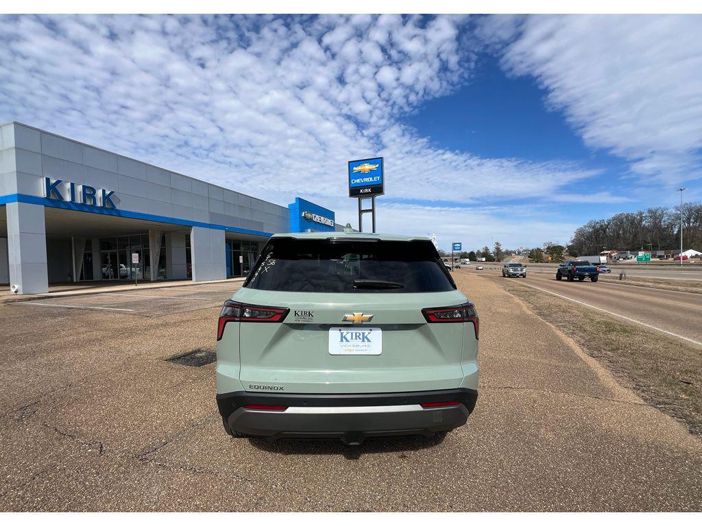 new 2026 Chevrolet Equinox car, priced at $30,940