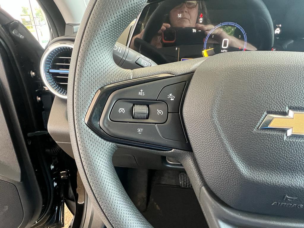 new 2026 Chevrolet Trax car, priced at $25,035