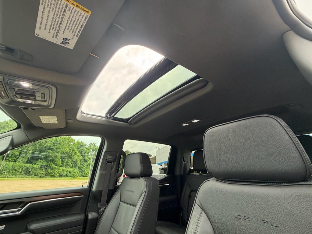 used 2025 GMC Sierra 1500 car, priced at $68,900