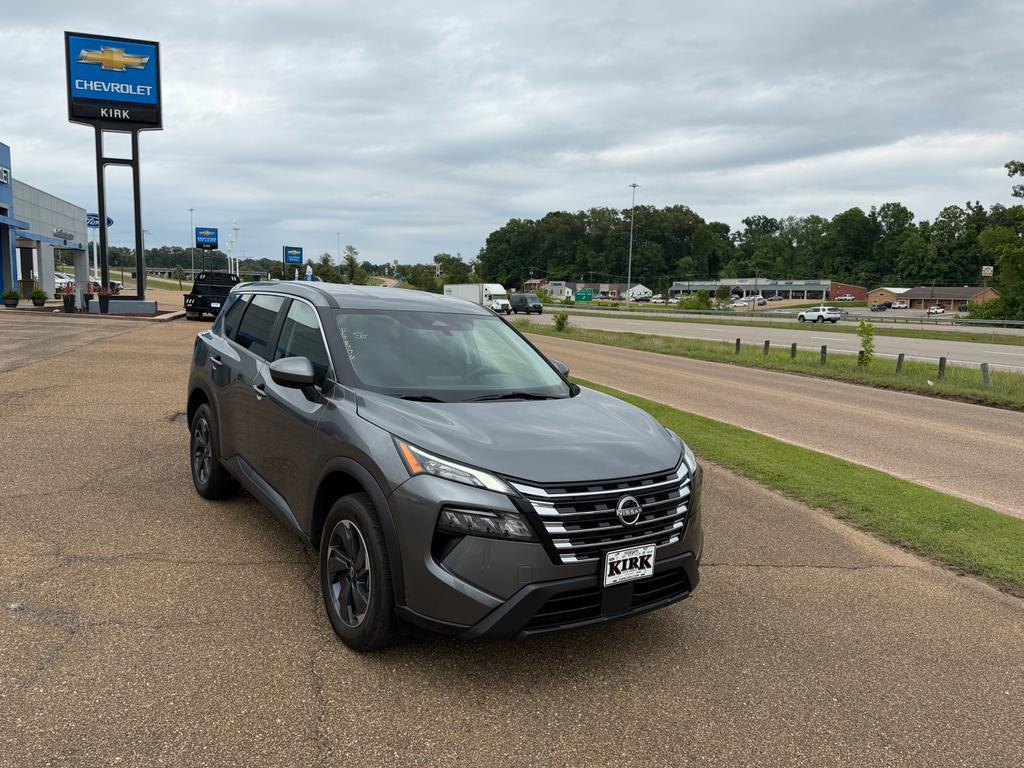 used 2024 Nissan Rogue car, priced at $29,900