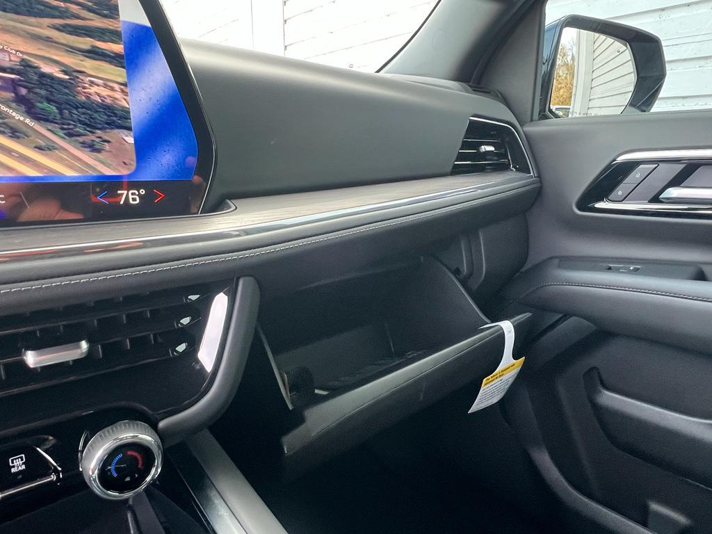 new 2025 Chevrolet Suburban car, priced at $65,945