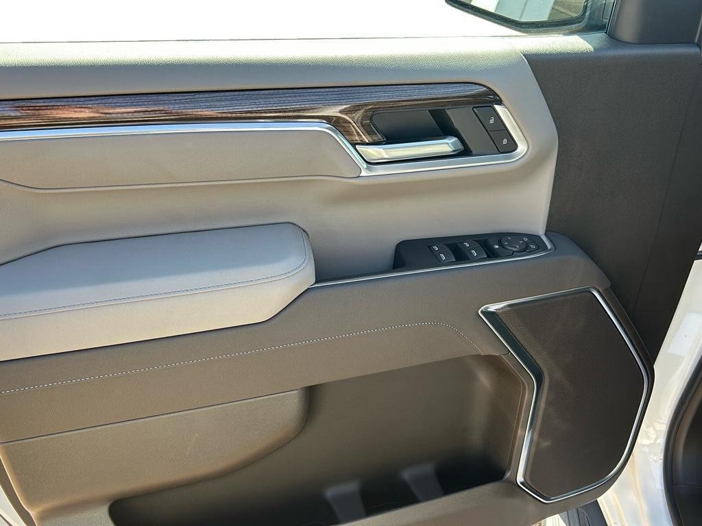 new 2025 Chevrolet Silverado 1500 car, priced at $52,270