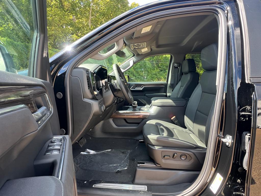 new 2025 Chevrolet Silverado 1500 car, priced at $62,995