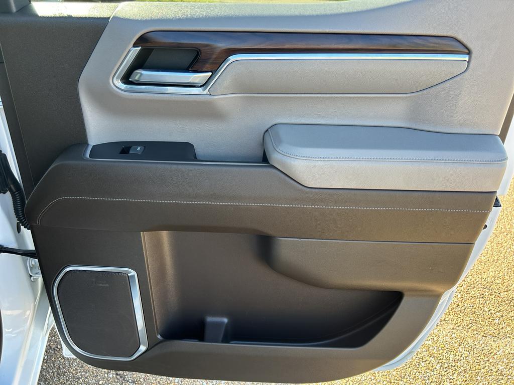 used 2022 GMC Sierra 1500 car, priced at $39,000