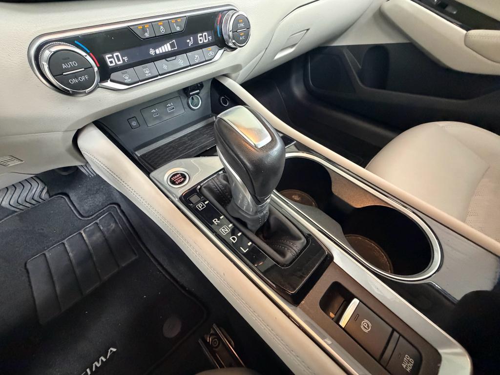 used 2025 Nissan Altima car, priced at $29,250