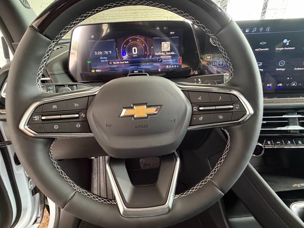 new 2026 Chevrolet Traverse car, priced at $59,630