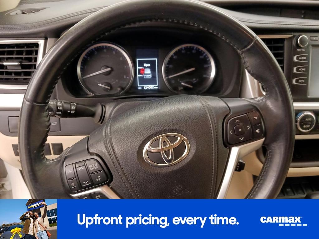 used 2014 Toyota Highlander car, priced at $18,998