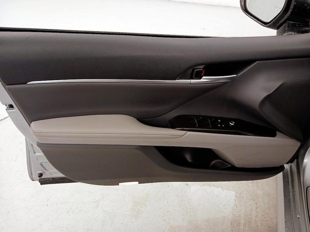 used 2024 Toyota Camry Hybrid car, priced at $32,998