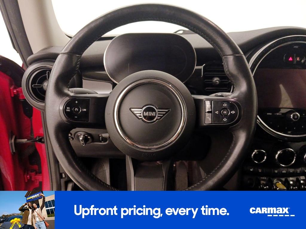 used 2022 MINI SE Hardtop car, priced at $17,998