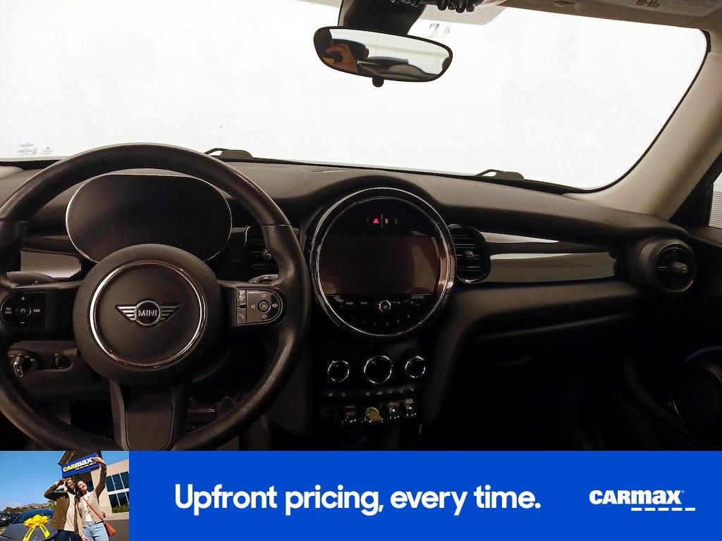 used 2022 MINI SE Hardtop car, priced at $17,998