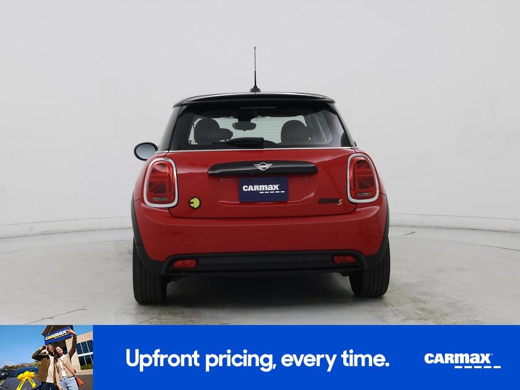 used 2022 MINI SE Hardtop car, priced at $17,998