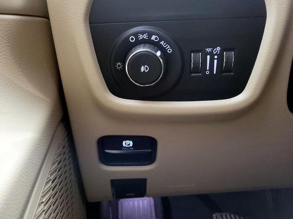 used 2023 Jeep Grand Cherokee car, priced at $31,998