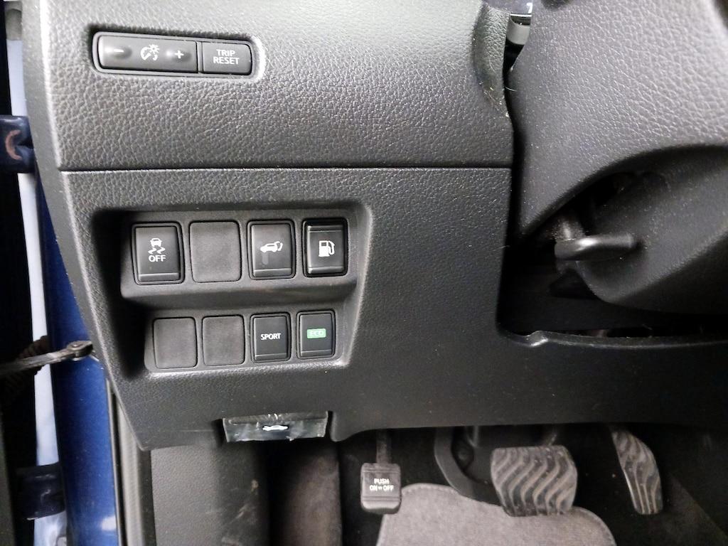 used 2018 Nissan Rogue car, priced at $13,998