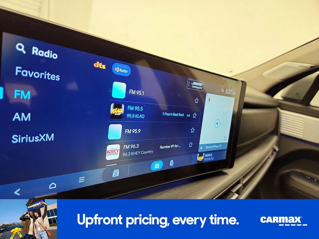 used 2024 Hyundai Santa Fe car, priced at $32,998