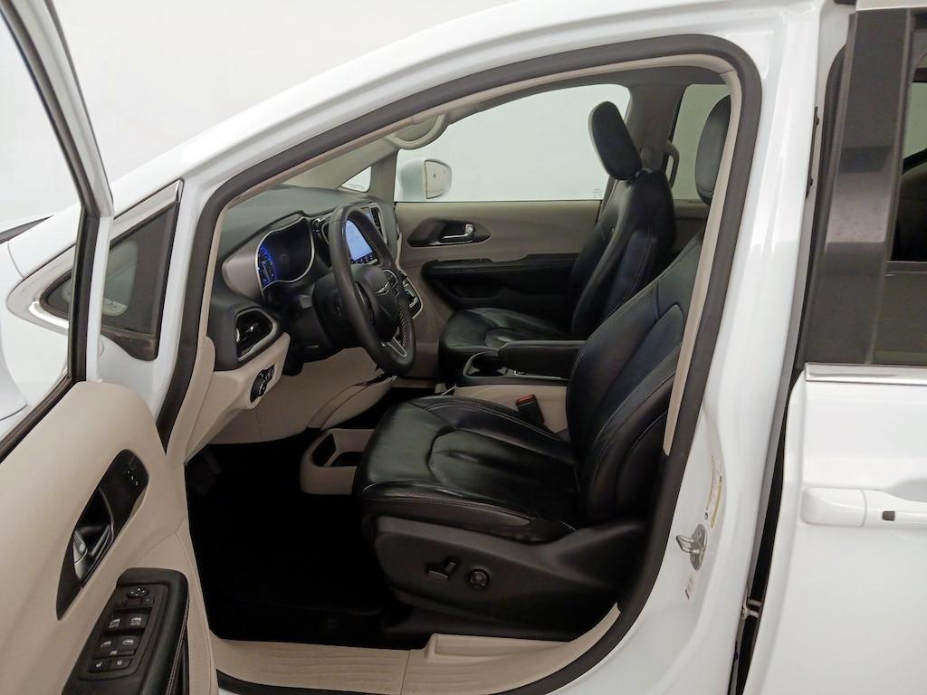 used 2022 Chrysler Pacifica car, priced at $23,998